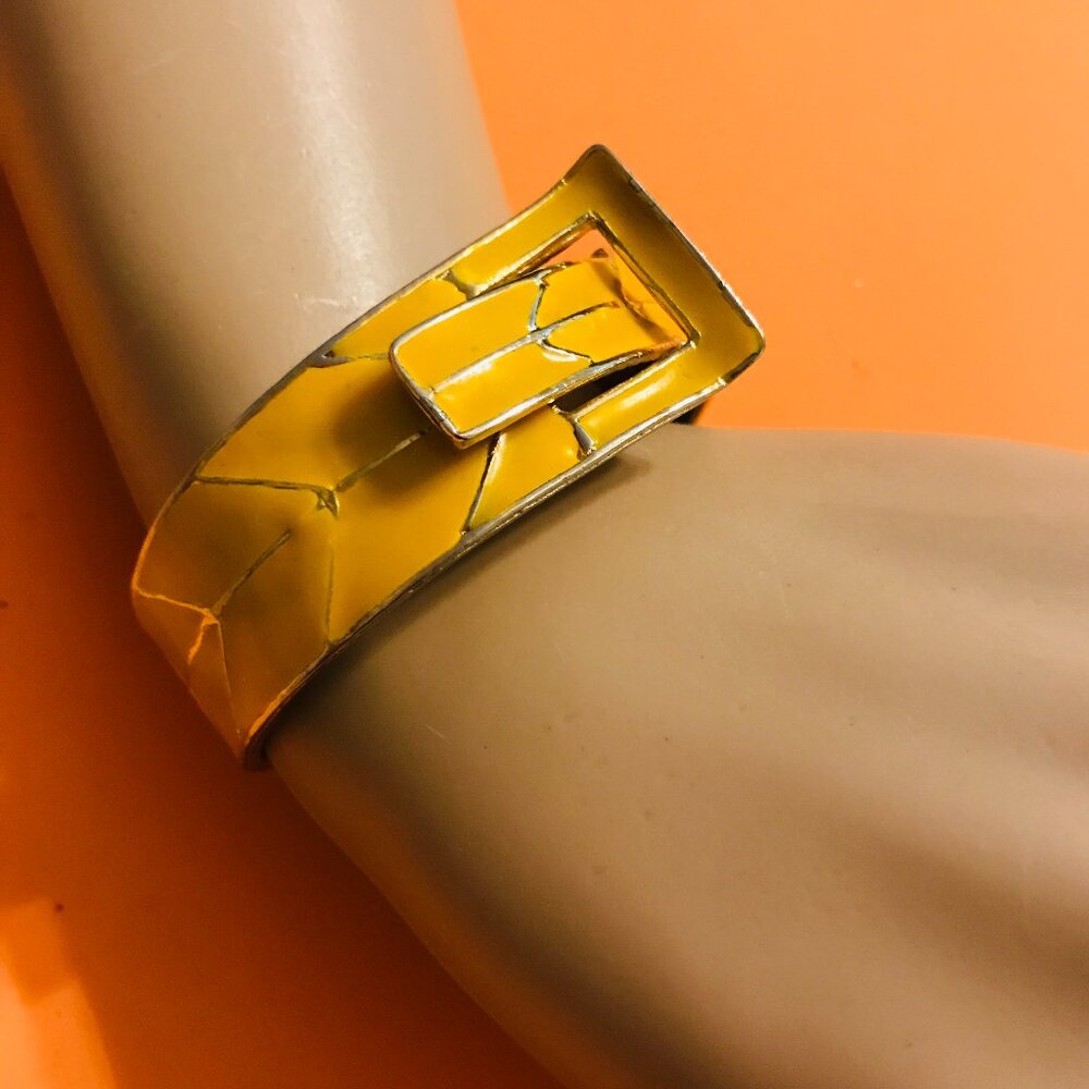 YELLOW ENAMEL BANGLE CUFF HINGED BRACELET WITH GOLD TONE DETAILS